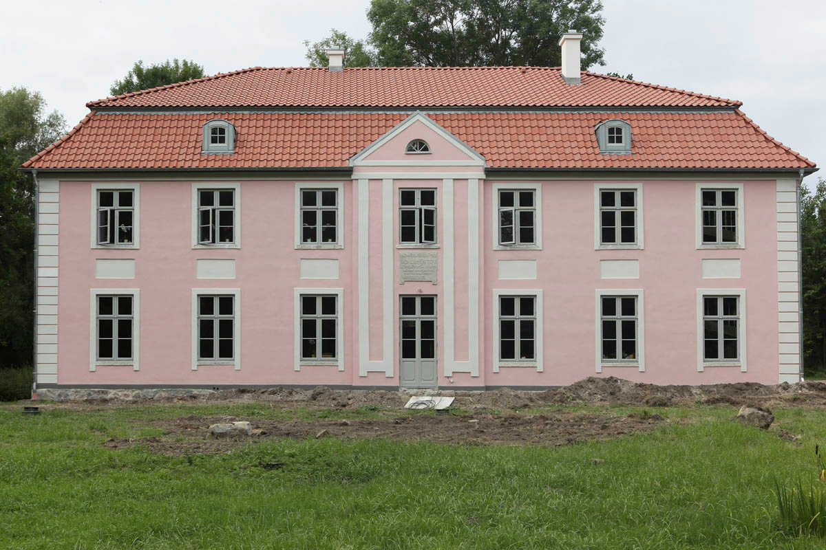 Abb. 10: Dubkevitz, Lkr. Vorpommern-Rügen, Gutshaus, Südseite, 2013 