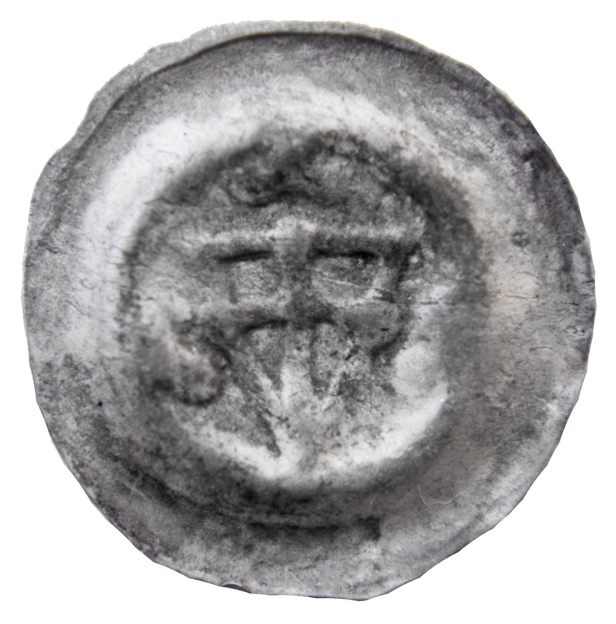 Abb. 26: Neuhof, Lkr. Vorpommern-Rügen, Fpl. 2. Schatz 2. Hohlpfennig des Deutschen Ordens (Durchmesser 15,2 mm). 