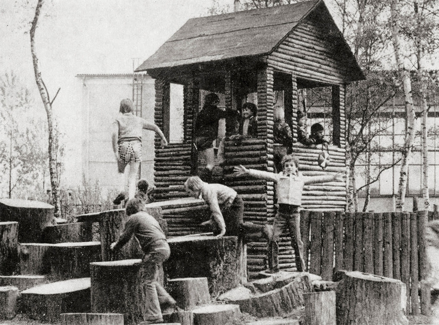 Download: Abb. 2. Neubrandenburg, Kulturpark, Tobeplatz für Kinder (aus Neubrandenburger Mosaik, um 1980). Abb. 2. Neubrandenburg, Kulturpark, Tobeplatz für Kinder