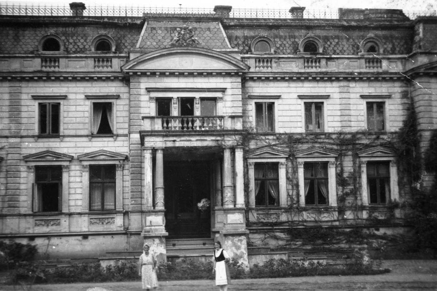 Download: Abb.2. Kaarz, Lkr. Ludwigslust-Parchim, Herrenhaus, Südseite, um 1920 LAKD M-V/LD, Fotosammlung Abb.2. Kaarz, Lkr. Ludwigslust-Parchim, Herrenhaus, Südseite, um 1920