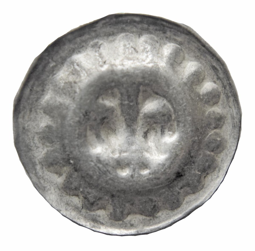Abb. 19: Wustrow, Lkr. Mecklenburgische Seenplatte. Hohlpfennig aus Demmin (Durchmesser 16,5 mm). 