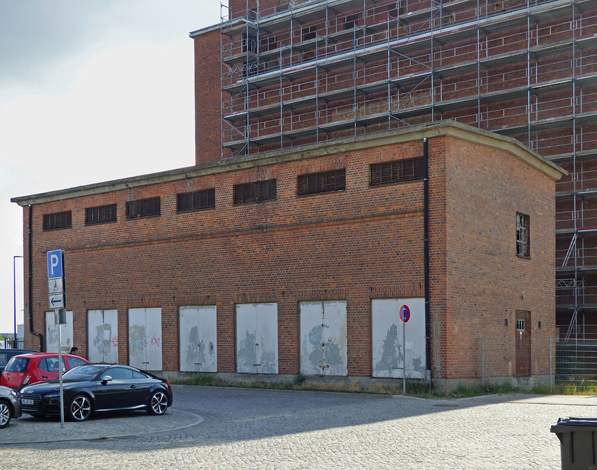 Download: Abb. 9. Wismar, Lkr. Nordwestmecklenburg, Alter Hafen, Transformatorenhaus von Westen, 2019. Foto: LAKD M-V/LD, A. Krug Abb. 9. Wismar, Lkr. Nordwestmecklenburg, Alter Hafen, Transformatorenhaus von Westen, 2019.