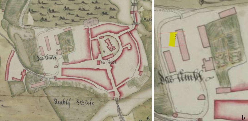Abb. 7: a Ausschnitt aus der &bdquo;Carte von der Stadt Schwaan und deren Feldmark&ldquo; aus dem Jahr 1727. b Detail mit einer Überblendung des Grabens und der grabenparallelen Pfostenreihe. Der Standort der ehemaligen Burg bzw. des Schlosses ist mit der Bezeichnung &bdquo;Das Ambt&ldquo; gekennzeichnet. 