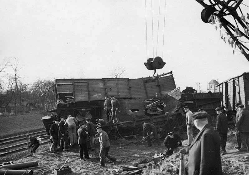 Bergungsarbeiten nach dem Eisenbahnunglück bei Stülow 1908 LHAS, 9.2-17, Nr. 960/2 