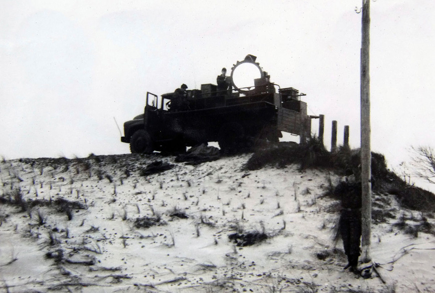 Abb. 2. Mobile Scheinwerferstellung, Aufnahme des Fotografen der 8. Grenzkompanie der 6. GBK, um 1980. 