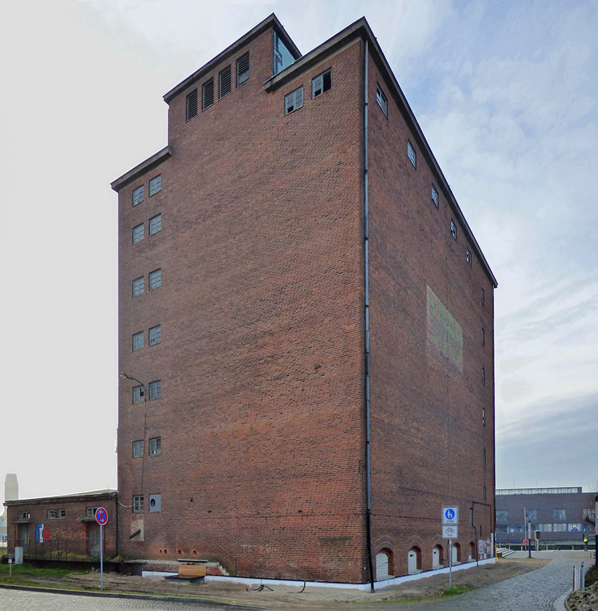 Download: Abb. 16. Wismar, Lkr. Nordwestmecklenburg, Alter Hafen, Ohlerichspeicher von Norden, 2015. Foto: LAKD M-V/LD, A. Krug Abb. 16. Wismar, Lkr. Nordwestmecklenburg, Alter Hafen, Ohlerichspeicher von Norden, 2015.