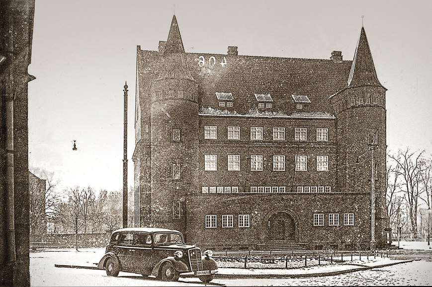 Download: Abb. 3. Stralsund, Tribseer Straße 1, Reichsbankgebäude, um 1930. (Stadtarchiv der Hansestadt Stralsund) Abb. 3. Stralsund, Tribseer Straße 1, Reichsbankgebäude, um 1930.