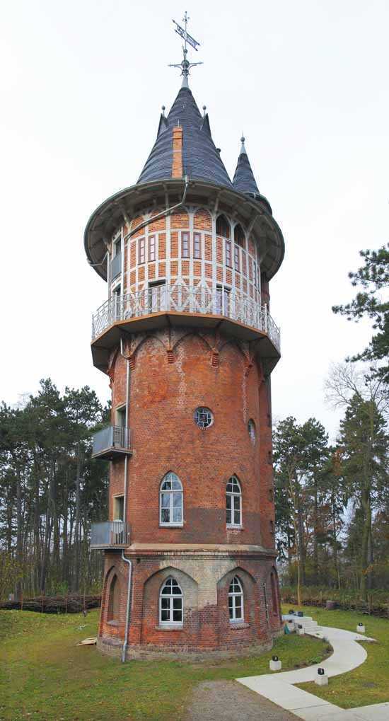 Abb. 5: Waren (Müritz), Wasserturm, zweiter Rettungsweg der an der Südseite 