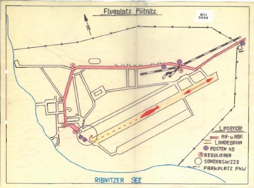 Abb. 12. Geländeskizze des sowjetischen Aerodroms mit Route für die Staatsbesuche. 