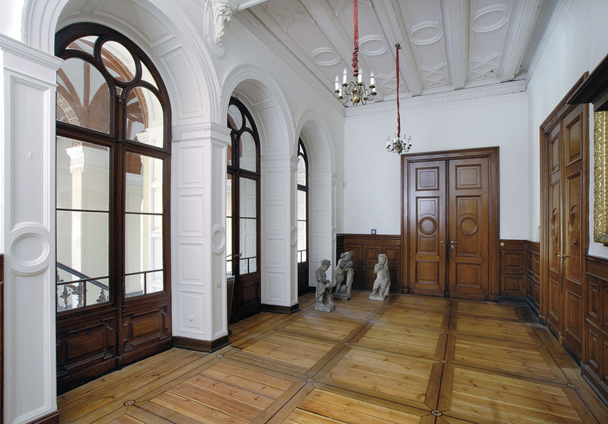 Abb. 7. Landeshauptstadt Schwerin, Schloss, Aufwartung zur Wohnung des Großherzogs, 2006. 