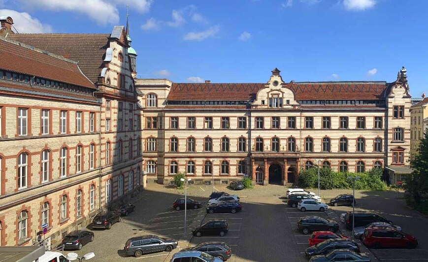 Abb. 5. Landeshauptstadt Schwerin, Bischofstraße, Postgebäude, Nordflügel, 2020. 