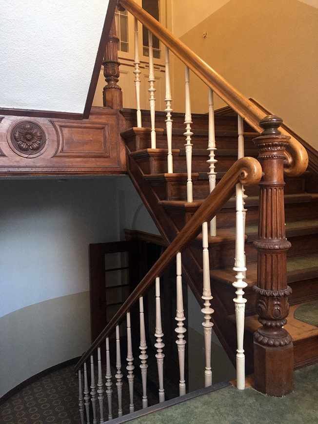 Abb. 9. Hansestadt Stralsund, Mühlenstraße 7, Treppenhaus, 2024. 