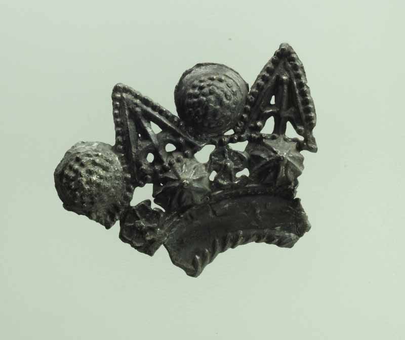Altentreptow. Bruchstück einer Gewandspange Foto: LAKD MV/LA, S. Suhr Altentreptow. Bruchstück einer Gewandspange