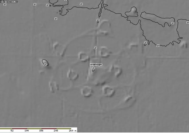 Auf dem Laserscan des Landesvermessungsamtes ist deutlich eine kreisförmige Struktur von ca. 300 m Durchmesser erkennbar