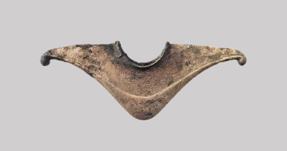 Abb. 1: Werle, Lkr. Rostock, Fpl. 34. Ortband der Art Frankfurter Stadtwald. Bronze.