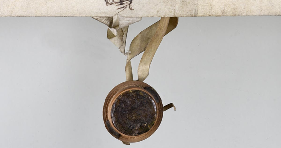 Abb. 2: Ausschnitt aus der Urkunde vom 17. Januar 1609. Plica mit Text und Unterschrift des Hans Sperling und anhängender Holzkapsel mit Wachs ohne Siegel