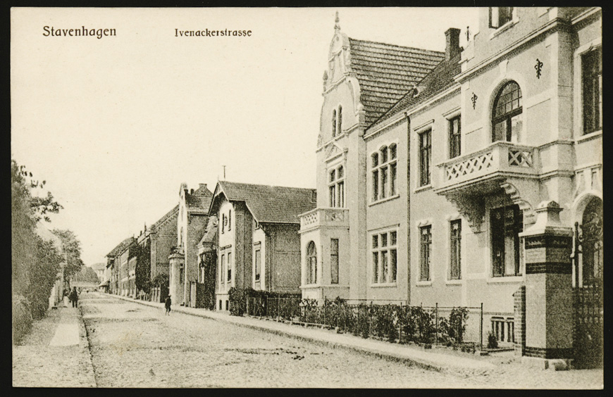 Ivenacker Straße in Stavenhagen, Fotografie (LHAS, 13.2-1/1, Stavenhagen Nr. 14)