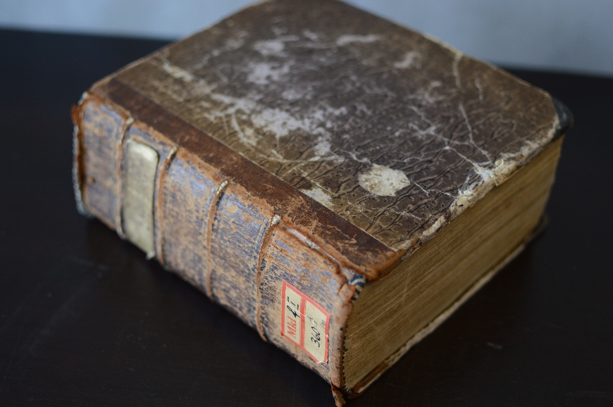 Band 1: Einband © Landesamt für Kultur und Denkmalpflege / Landesbibliothek Mecklenburg-Vorpommern Günther Uecker; Foto: F. Petersen Band 1: Einband