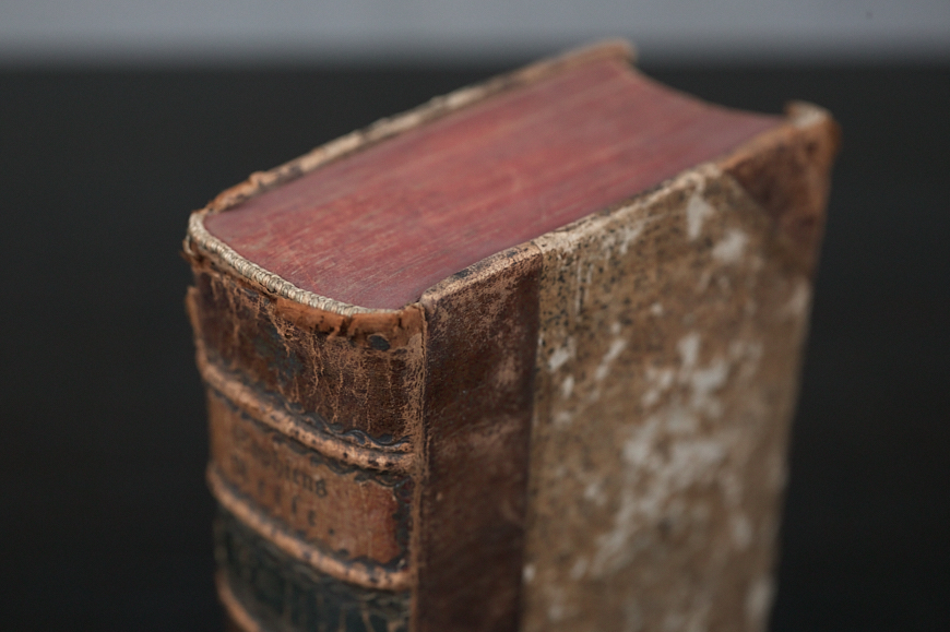 Sophiens Reise von Memel nach Sachsen Bd. 5: Detail Buchblock und Einband © Landesamt für Kultur und Denkmalpflege / Landesbibliothek Mecklenburg-Vorpommern Günther Uecker; Foto: V. Ruppel Sophiens Reise von Memel nach Sachsen Bd. 5: Detail Buchblock und Einband