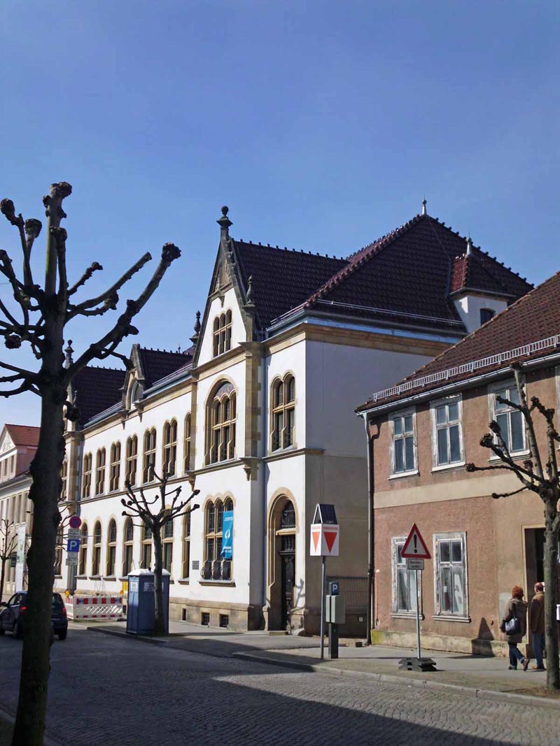 Neustrelitz, Schloßstraße 12/13, Fassade von Nordosten, 2015 Foto: LAKD M-V/LD Neustrelitz, Schloßstraße 12/13, Fassade von Nordosten, 2015