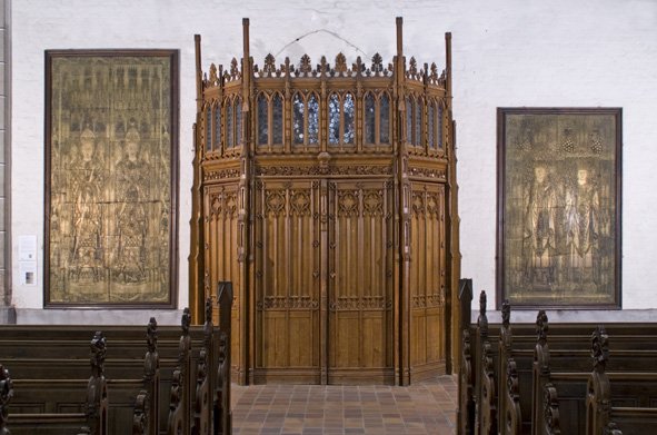 Grabplatten der Bischöfe Rudolf I von Schwerin sowie Gottfried, Heinrich, Ludolf und Friedrich von Bülow Foto: LAKD MV/LD Grabplatten der Bischöfe Rudolf I von Schwerin sowie Gottfried, Heinrich, Ludolf und Friedrich von Bülow